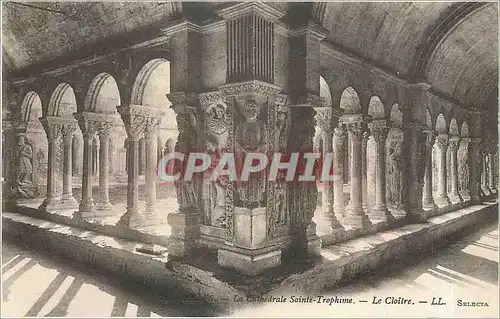 Cartes postales la cathedrale Sainte-Trophime - le cloitre