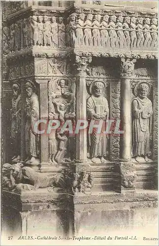 Cartes postales Arles - cathedrale Sainte-Trophime - detail du portail