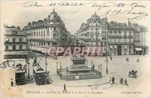 Cartes postales Orleans la place du Martroi et la rue de la republique Tramway