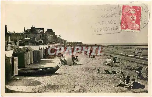 Cartes postales moderne Saint Aubin sur mer Calvados vue generale de la plage