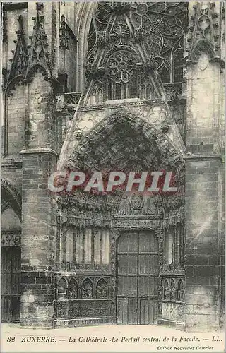 Cartes postales Auxerre la Cathedrale le Portail central de la facade