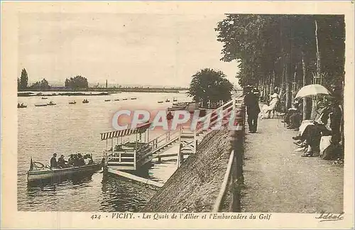 Cartes postales Vichy les Quais de l'Allier et l'Embarcadere du Golf
