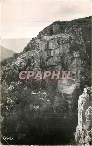 Cartes postales Servieres le Chateau Correze vue pittoresque de la Chapelle de N D du Roc et des Rochers