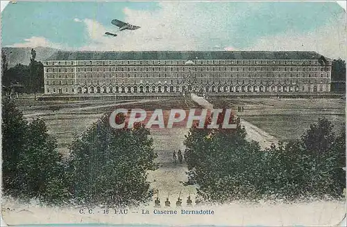 Cartes postales Pau la caserne Bernadotte Avion Aviation