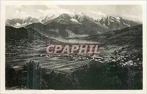 Cartes postales Vue generale de Sallanches et le Mont Blanc