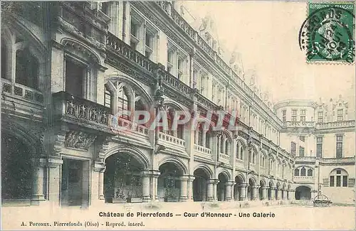 Ansichtskarte AK Chateau de Pierrefonds cour d'honneur une galerie