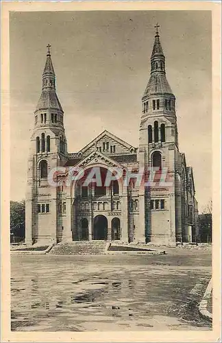 Ansichtskarte AK Perigueux Dordogne L'Eglise Saint Martin