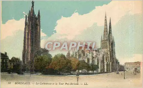 Cartes postales Bordeaux La Cathedrale et la Tour Pey Berland