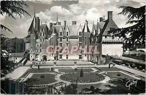 Cartes postales moderne Chateaux de la Loire Langeais I et L Le Chateau facade interieure et les Jardins