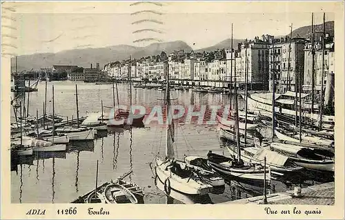 Cartes postales Toulon Vue sur les Quais Bateaux