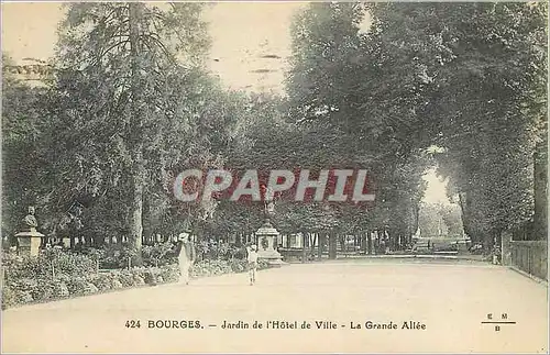 Ansichtskarte AK Bourges Jardin de l'Hotel de Ville La Grande Allee