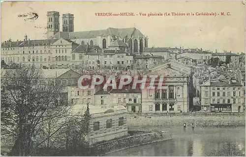 Ansichtskarte AK Verdun sur Meuse Vue generale Le Theatre et la Cathedrale