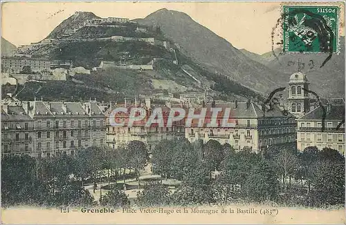 Cartes postales Grenoble Place Victor Hugo et la Montagne de la Bastille