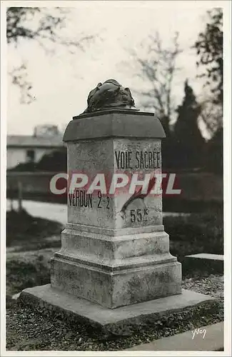 Cartes postales Verdun Meuse Borne de la Voie Sacree Militaria