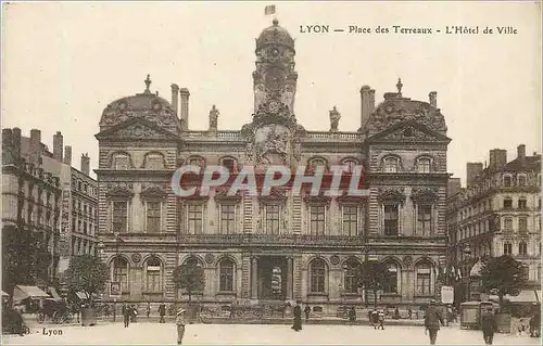 Cartes postales LYON Place des terreaux - L'Hotel de vile