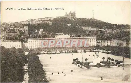 Ansichtskarte AK Lyon La Place Bellecour et le Coteau de Fourvi�re