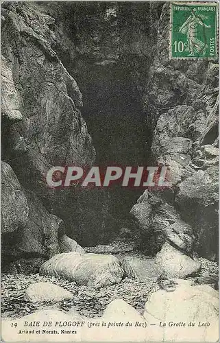 Cartes postales Baie de Plogoff pres la Pointe du Graz La Grotte du Loch