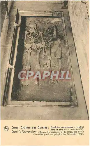 Ansichtskarte AK Gand. Ch�teau des Comtes: Squelettes trouves dans le remblai dans la cave de la torture