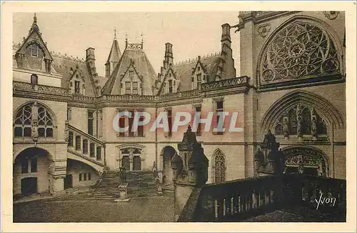 Ansichtskarte AK Ch�teau de Pierrefonds Oiise la cour d'honneur