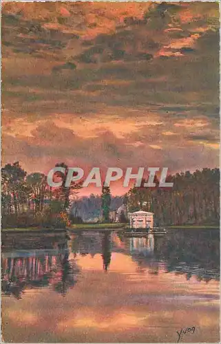 Cartes postales Fontainebleau le palais crepuscule sur l'etang des carpes