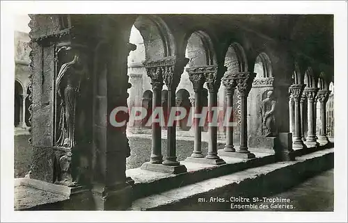 Cartes postales Arles Cloitre St Trophime Ensemble des Galeries