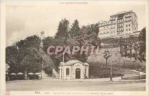Cartes postales Les Basses Pyrenees Pau Boulevard des Pyrenees et la Montee de la Gare