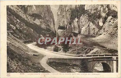 Cartes postales Urdos Defile de la Route dans les Gorges du Portalet