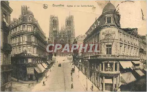 Cartes postales Bruxelles Eglise et rue Sainte Gudule