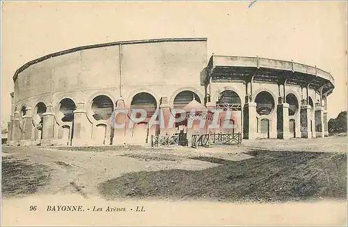 Cartes postales Bayonne Les Arenes