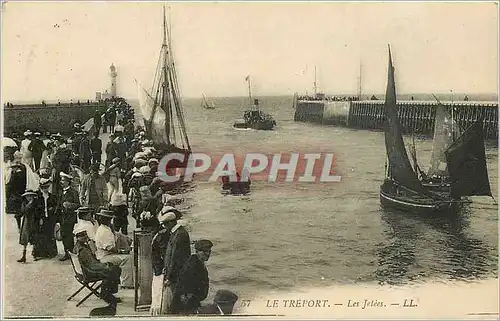 Cartes postales LE TREPORT-Les jetees-LL Bateaux