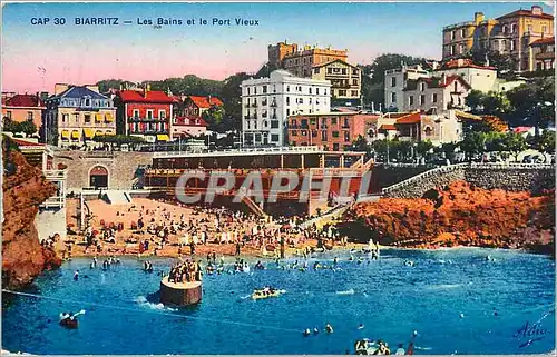 Cartes postales BiARRITZ-Les bains et le Port vieux