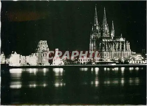 Cartes postales moderne Cologne lerive du Rhin brillament illuminee