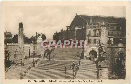 Cartes postales Marseille L'Escalier Monumental de la Gare Saint Charles