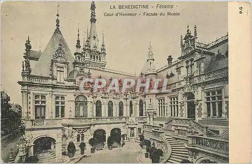 Ansichtskarte AK La Benedictine Fecamp Cour d'Honneur Facade du Musee