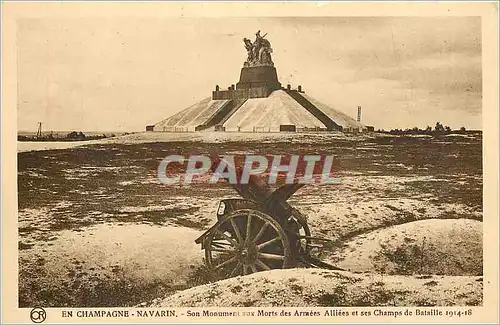 Ansichtskarte AK En Champagne Navarin Son Monument aux Morts des Armees Alliees et ses Champs de Bataille Militar