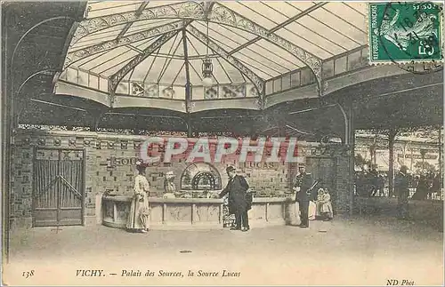 Cartes postales Vichy Palais des Sources la Source Lucas