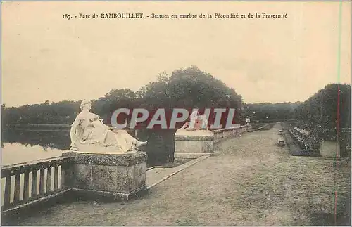 Cartes postales Parc de Rambouillet Statues en marbre de la Fecondite et de la Fraternite