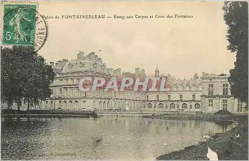 Cartes postales Palais de Fontainebleau Etang aux Carpes et Cour des Fontaines