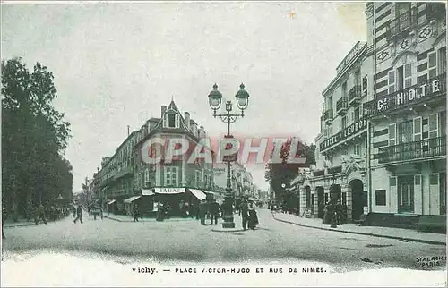 Cartes postales Vichy Place Victor Hugo et Rue de Nimes