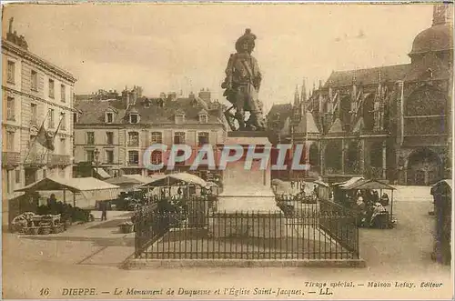 Ansichtskarte AK Dieppe Le Monument de Duquesne et l'Eglise Saint Jacques