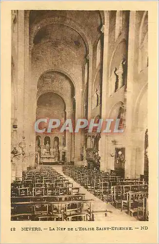 Cartes postales Nevers La Nef de l'Eglise Saint Etienne