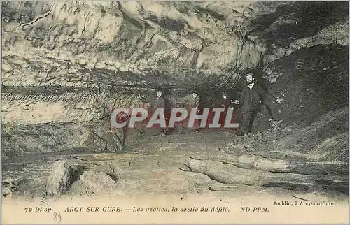 Ansichtskarte AK Arcy sur Cure Les Grottes la Sortie du Defile