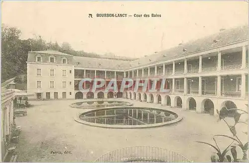 Ansichtskarte AK Bourbon Lancy Cour des Bains