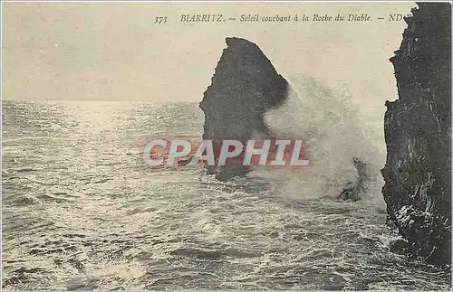 Cartes postales Biarritz Soleil couchant a la Roche du Diable