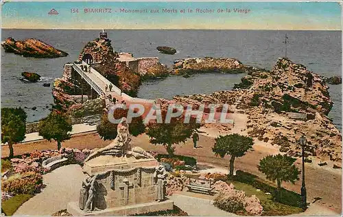 Cartes postales Biarritz Monument aux Morts et la Rocher de la Vierge