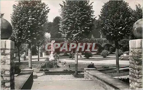 Cartes postales moderne Bourges Jardin des Pres Fichaux