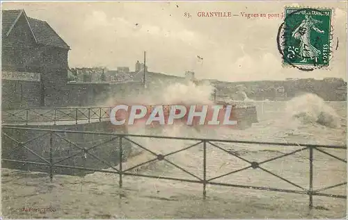 Cartes postales Granville Vaguea au pont