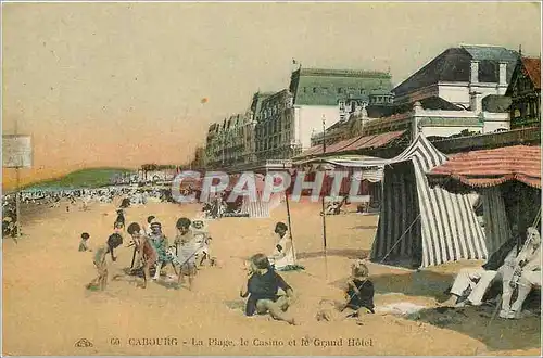 Cartes postales Cabourg La Plage le Casino et le Grand Hotel