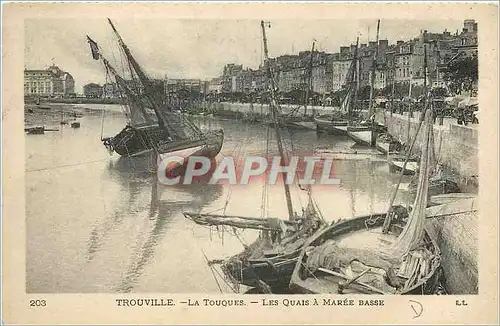 Ansichtskarte AK Trouville  La Touques Les Quais a Maree Basse Bateaux