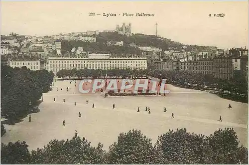 Cartes postales Lyon Place Bellecour